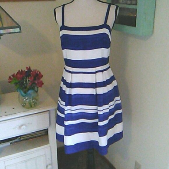 Loft Summer Dress  - Picture 1 of 11